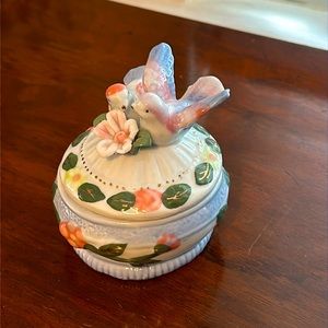 Vintage Ceramic Lovebird Floral Trinket Box Unmarked